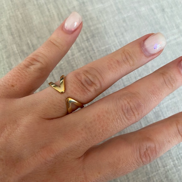 Guess one Size reversible golden plated ring - Picture 4 of 4